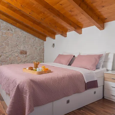Traditional Comfort Casa Natura With 36m2 Pool Villa Slivno (Split-Dalmatia)