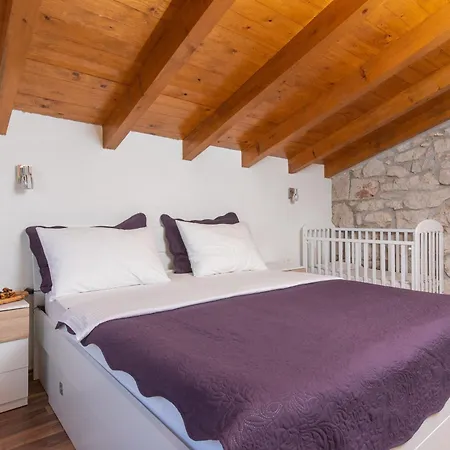 Traditional Comfort Casa Natura With 36m2 Pool * Slivno (Split-Dalmatia)